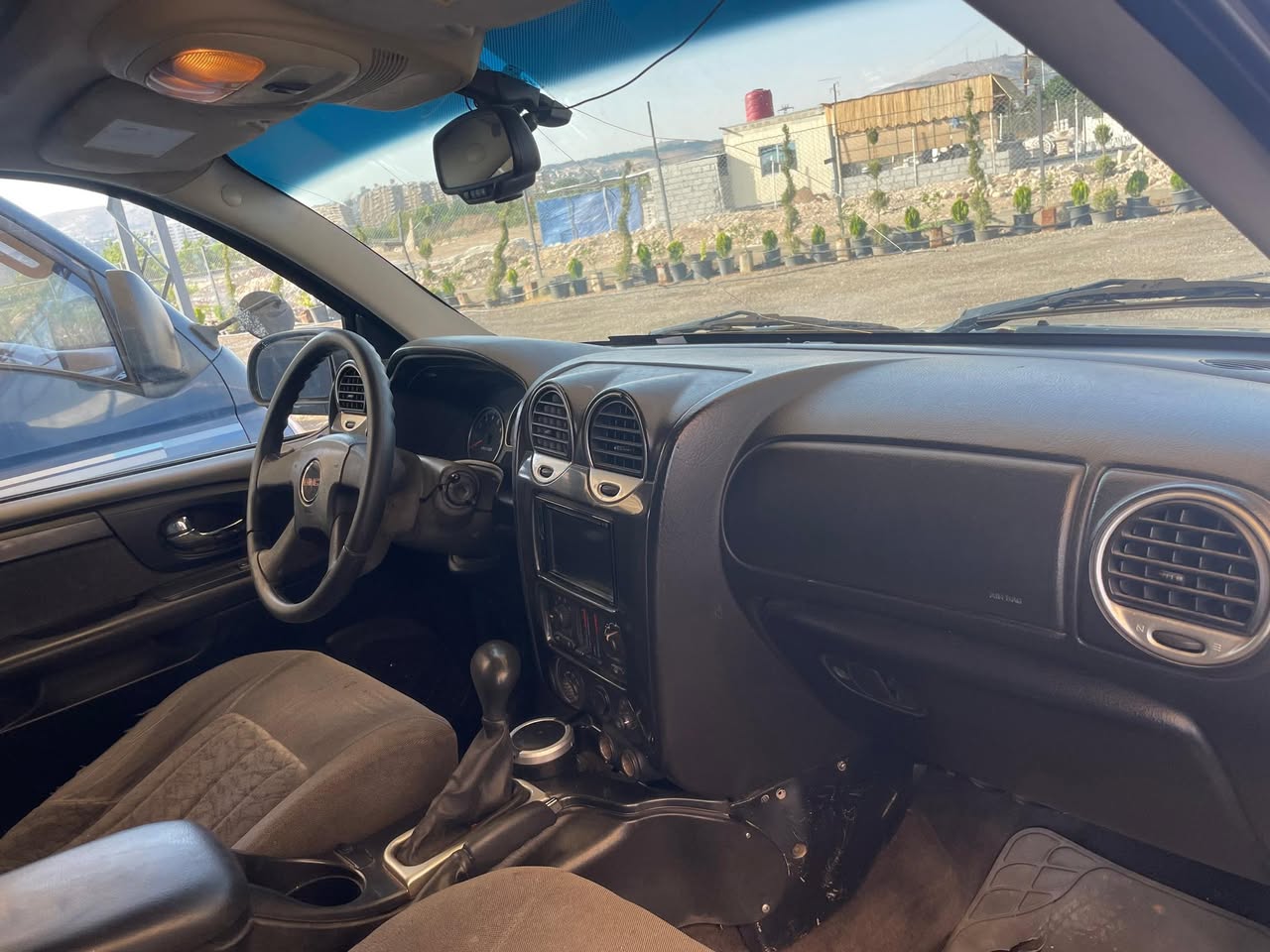 GMC Envoy 2006 - صورة 5