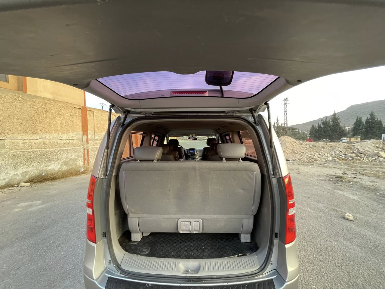 Hyundai H1 2017 - صورة 4