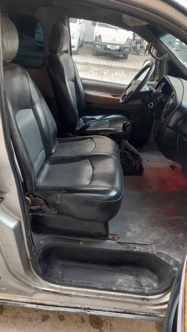 هيونداي جراند ستيك 2000 - صورة 3