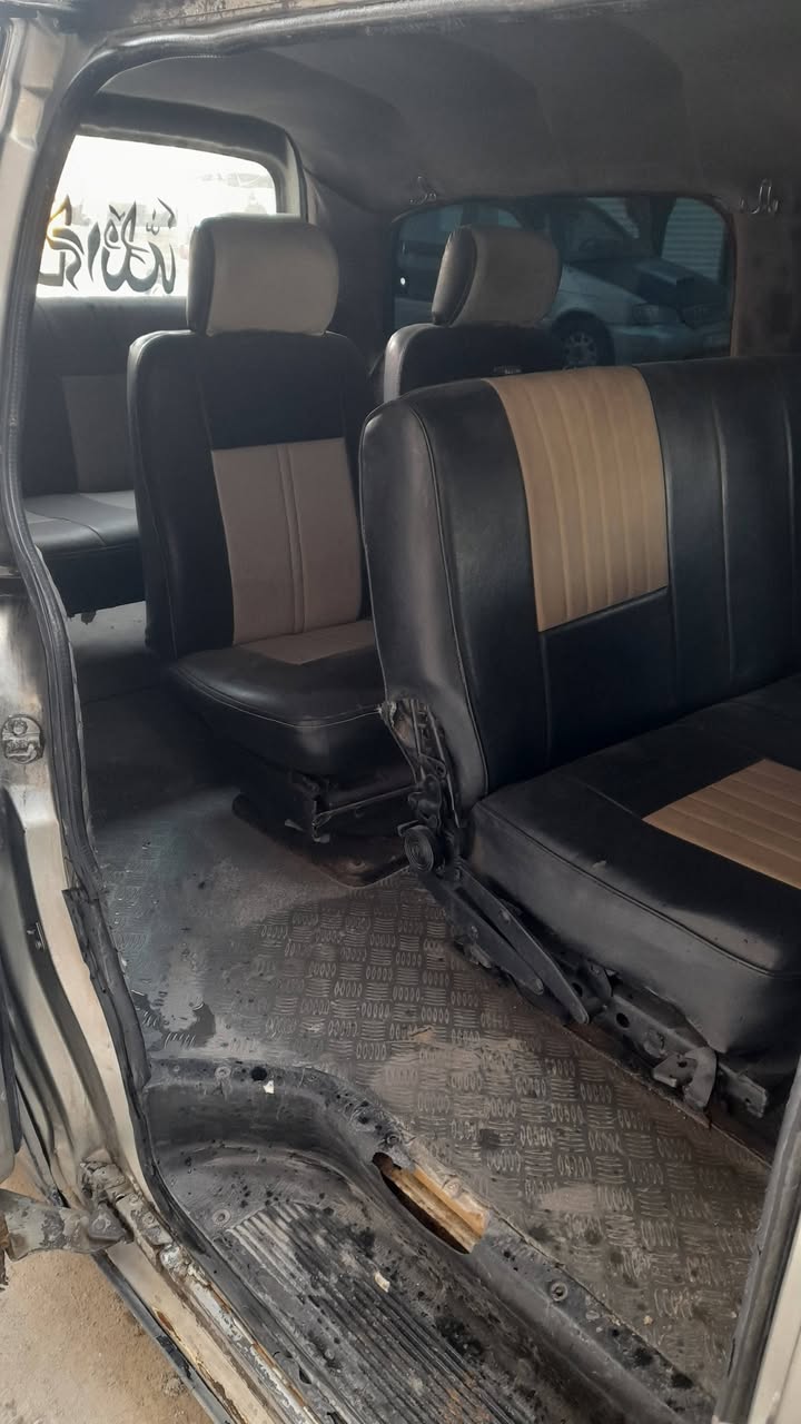 هيونداي جراند ستيك 2000 - صورة 4