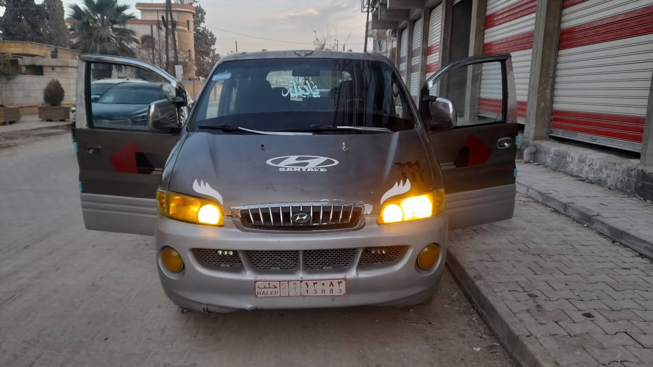 هيونداي H1 1999 - صورة 1