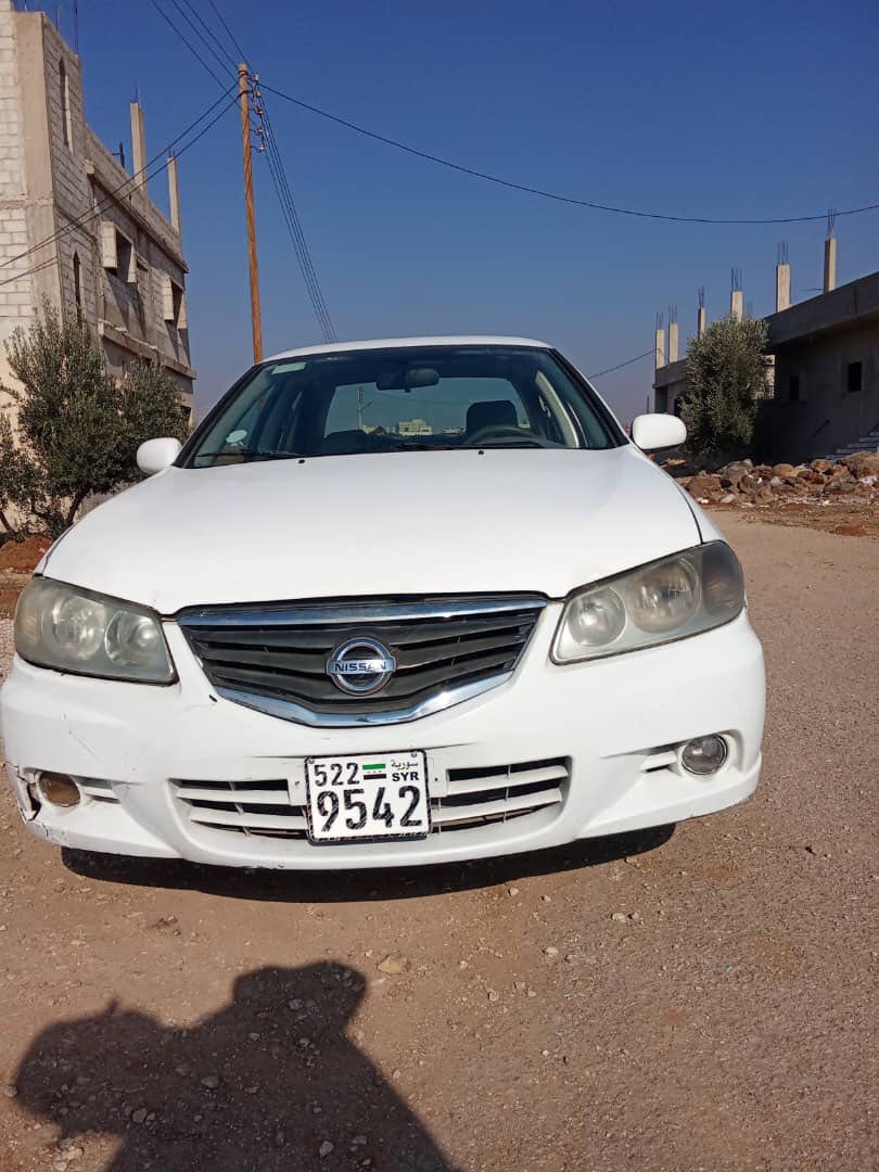 نيسان صني 2012 - صورة 1