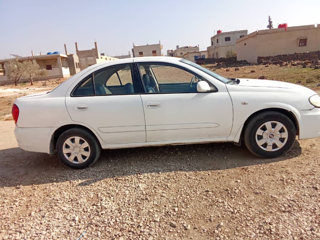 نيسان صني 2012 - صورة 2