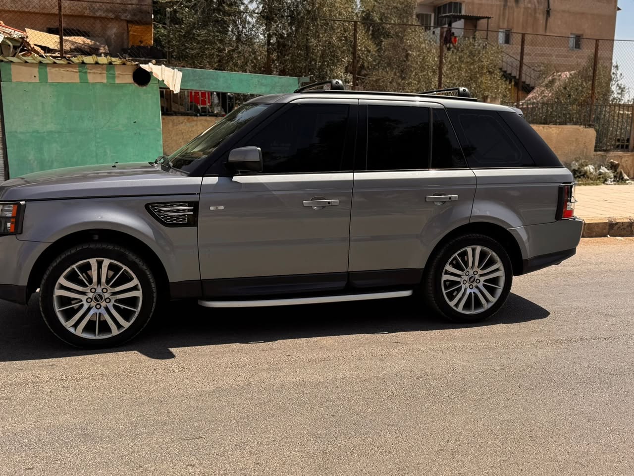 رنج روفر Sport 2013 - صورة 4