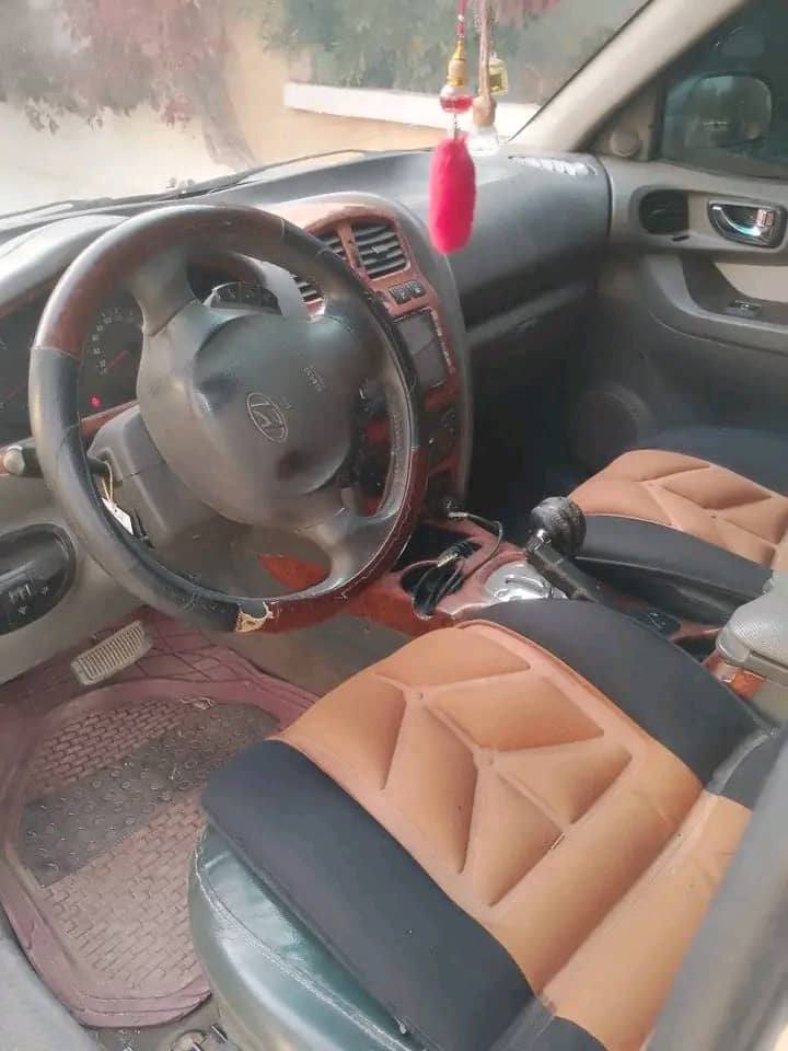 هيونداي سانتافي 2004 - صورة 1