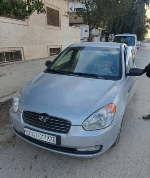 هونداي فيرنا 2010 - صورة 1