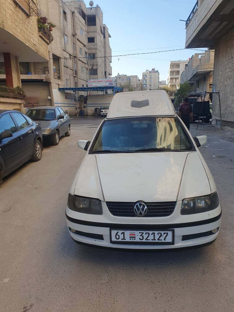 فولكس فاجن فوكس سافيرو 2002 - صورة 3