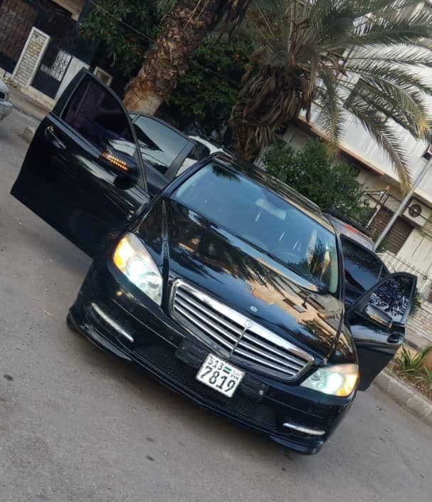 مرسيدس C200 2011