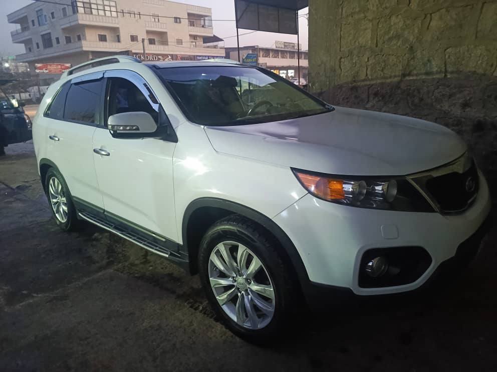 كيا سيرنتو 2010 - صورة 1