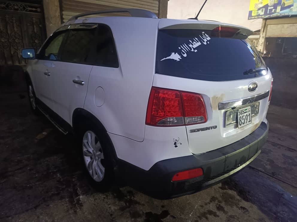 كيا سيرنتو 2010 - صورة 2