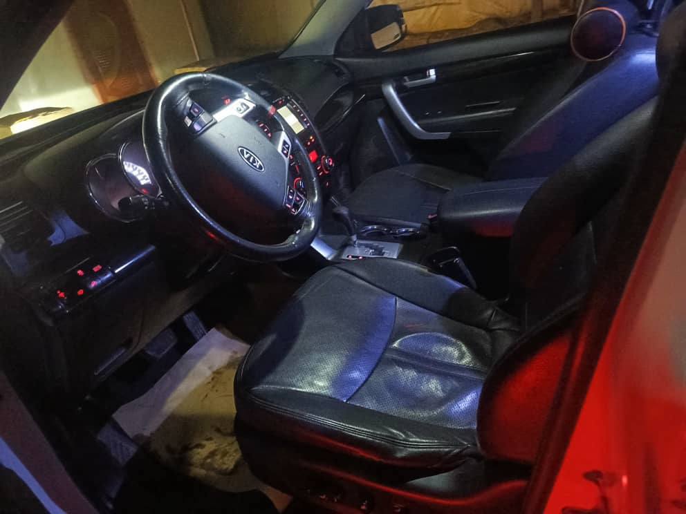 كيا سيرنتو 2010 - صورة 3