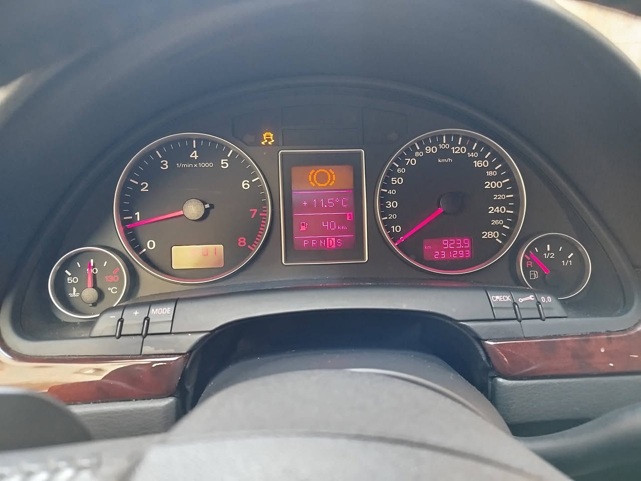 اودي A4 2007 - صورة 5