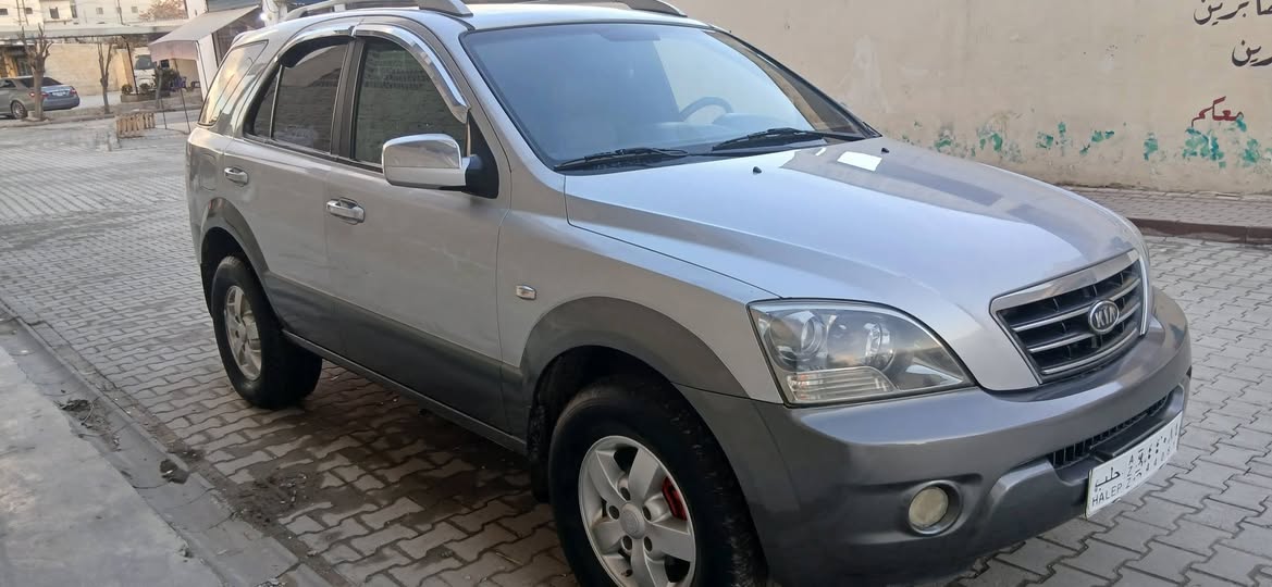 كيا سيرنتو 2007 - صورة 2