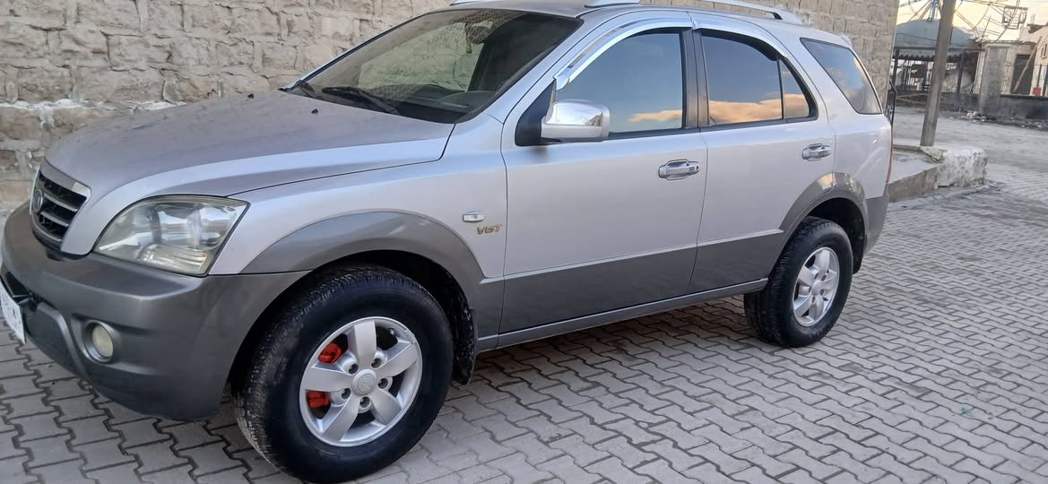 كيا سيرنتو 2007 - صورة 3