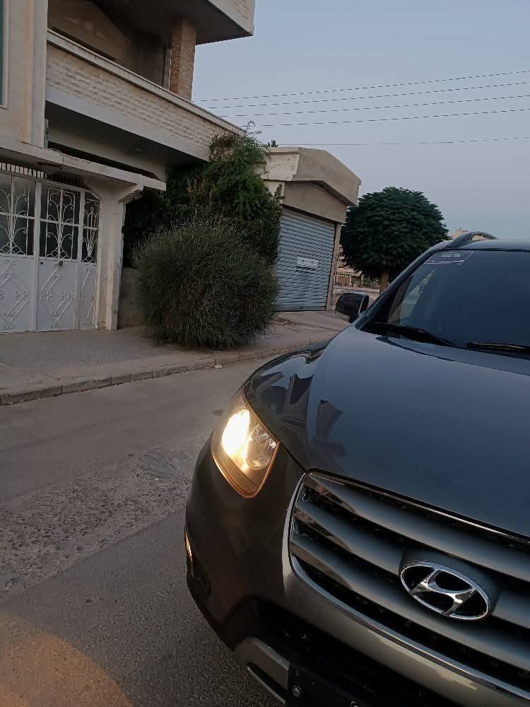 هيونداي سنتافيه 2012 - صورة 4