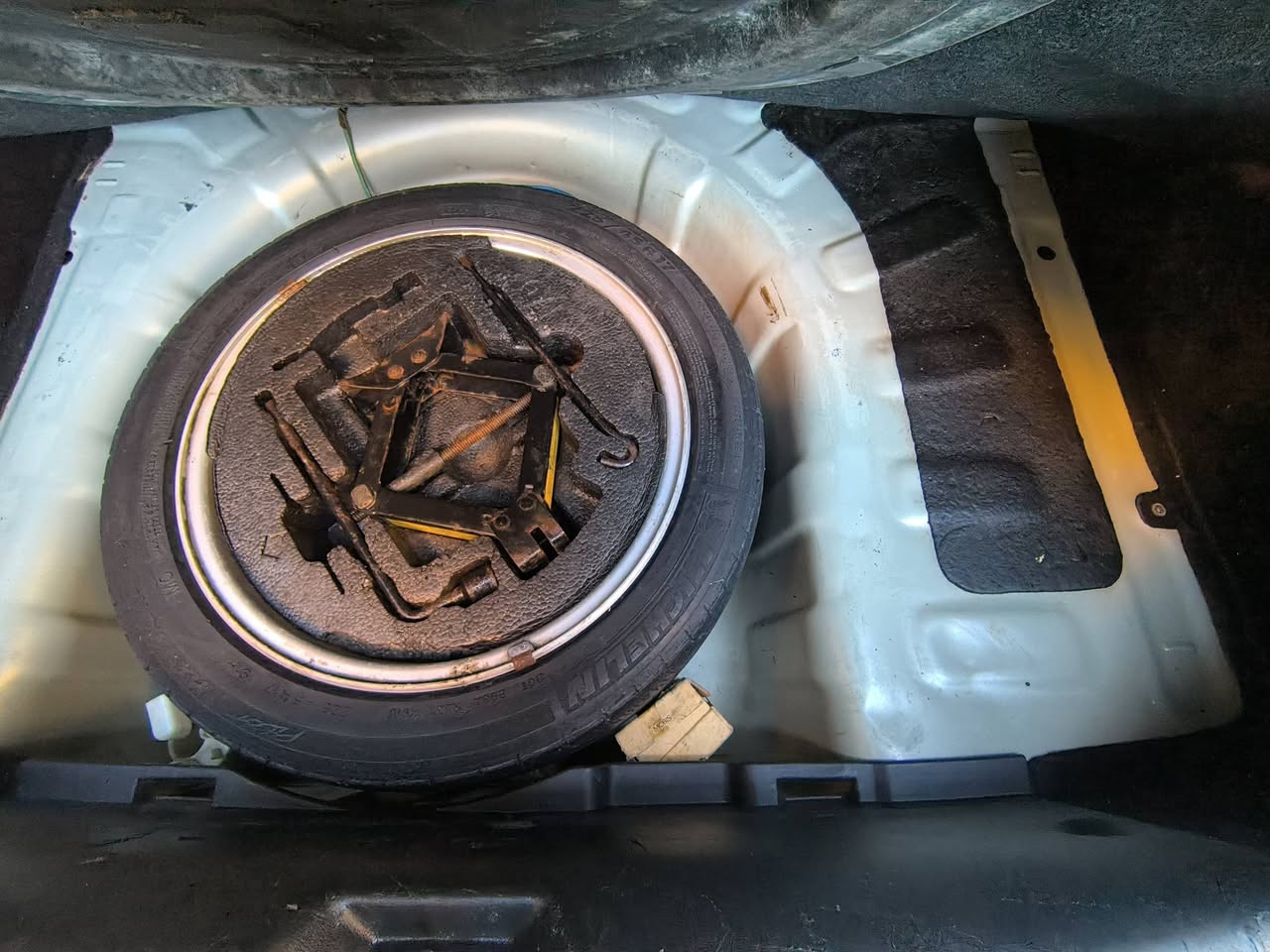 كيا فورتي 2010 - صورة 3