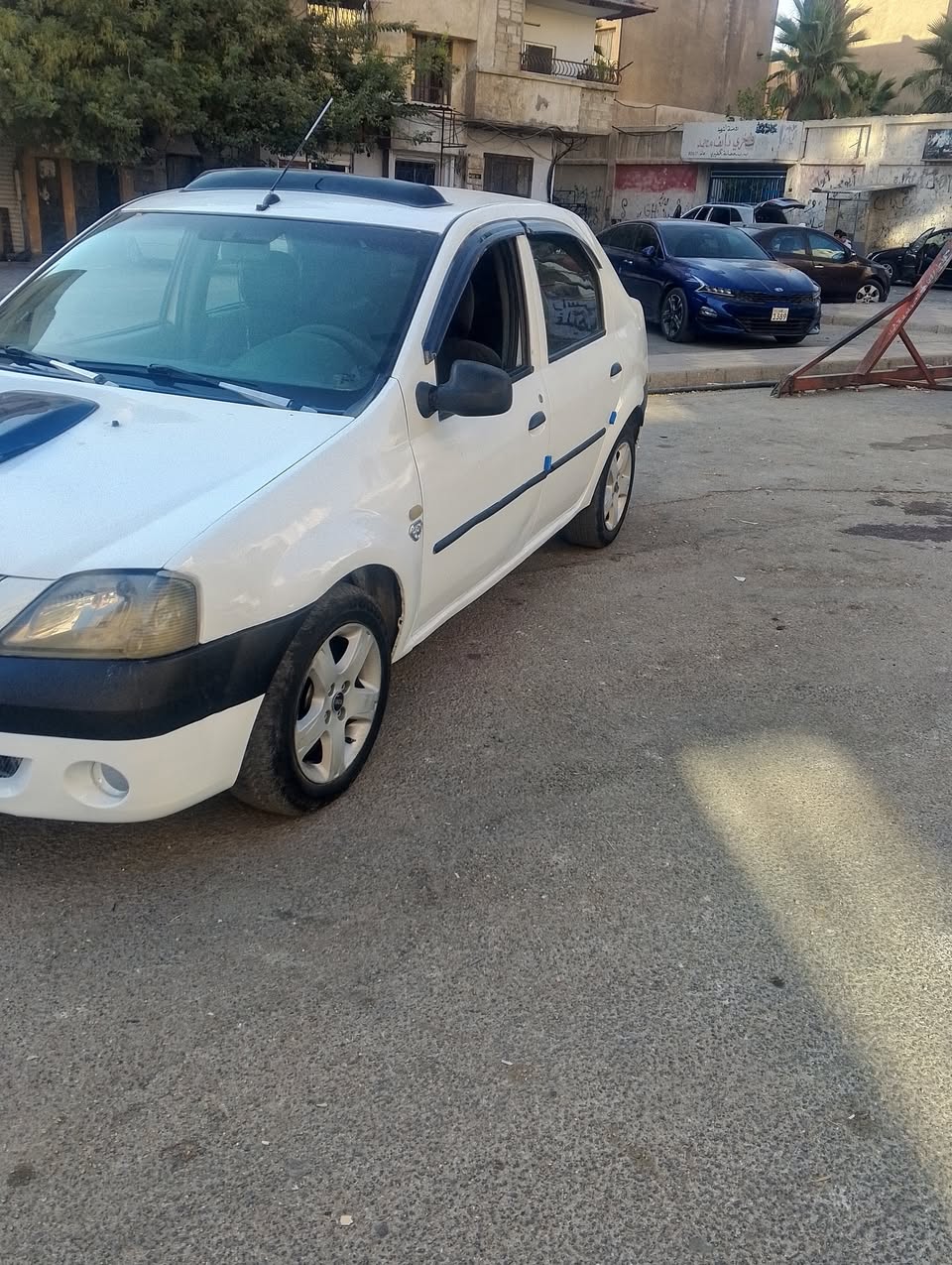 داسيا لوغان 2006 - صورة 1