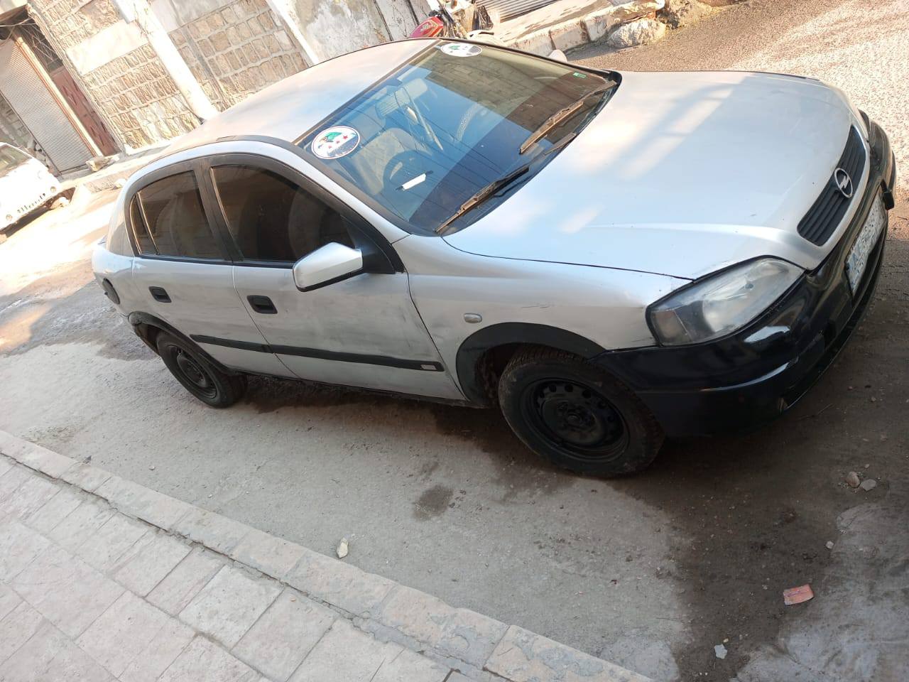 اوبل تكسي 2001 - صورة 2