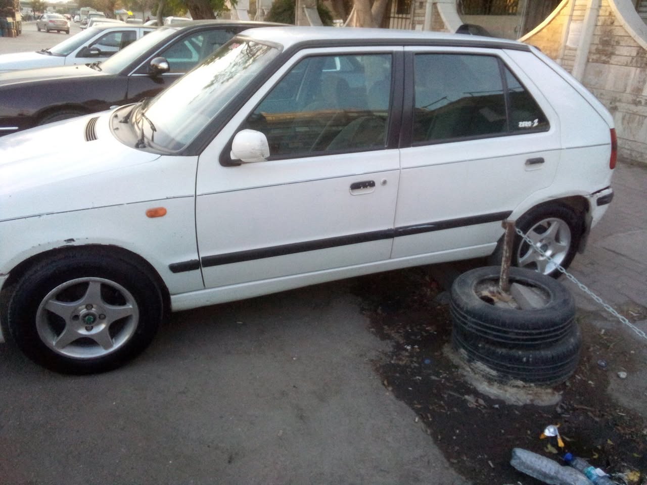 سكودا فليشيا 2001 - صورة 3