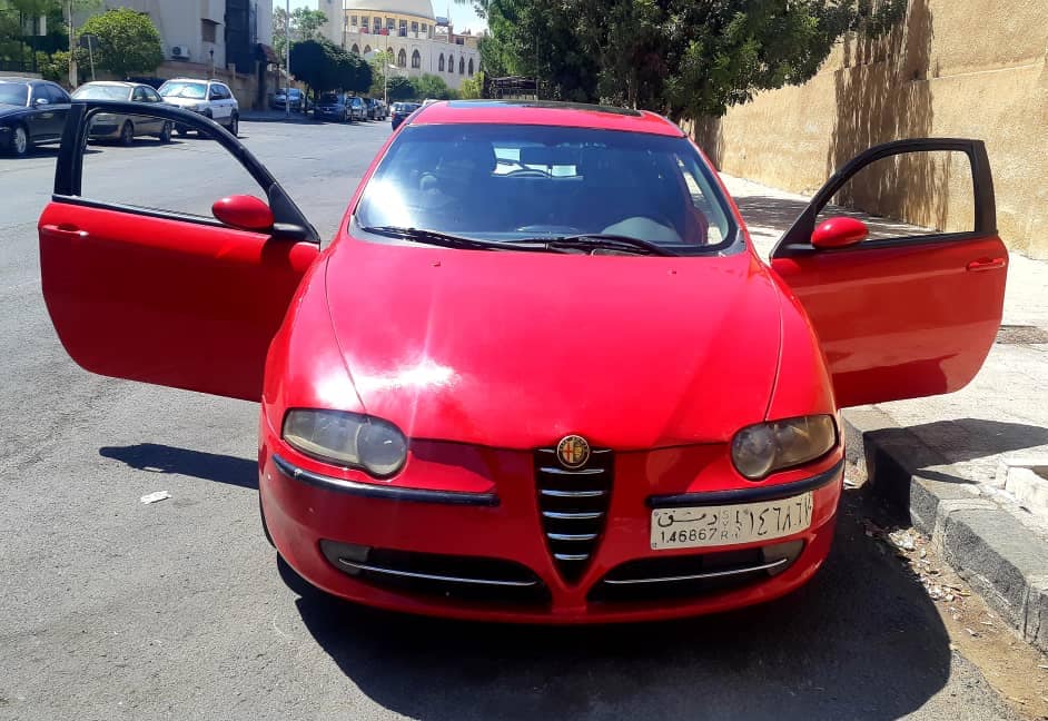 الفا روميو 147 2001 - صورة 1