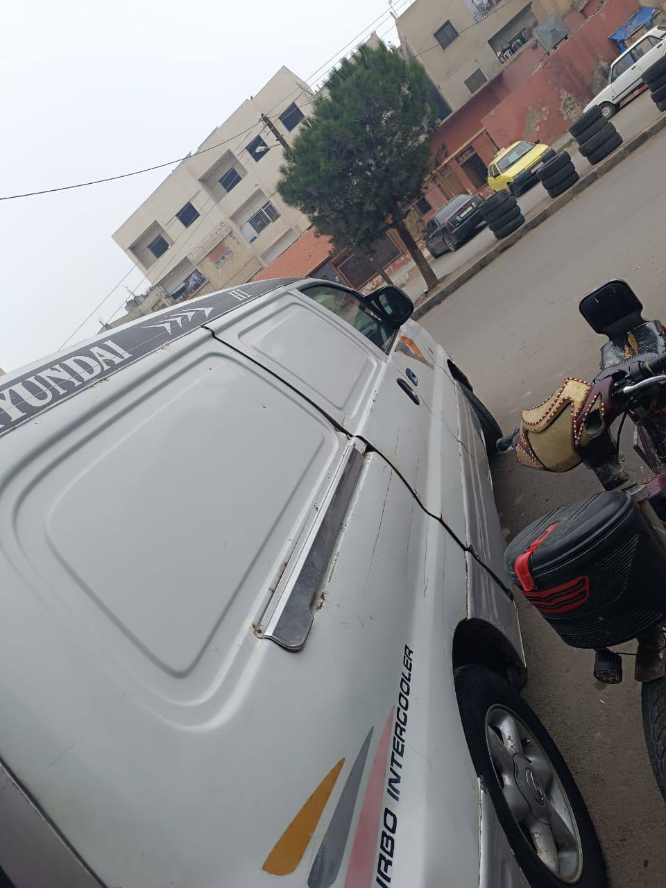 هيونداي ستاركس 1998 - صورة 1