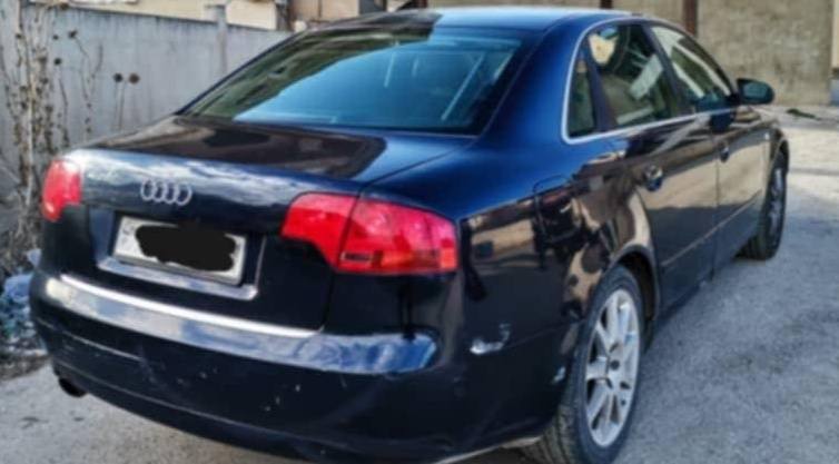 أودي A4 2008 - صورة 2