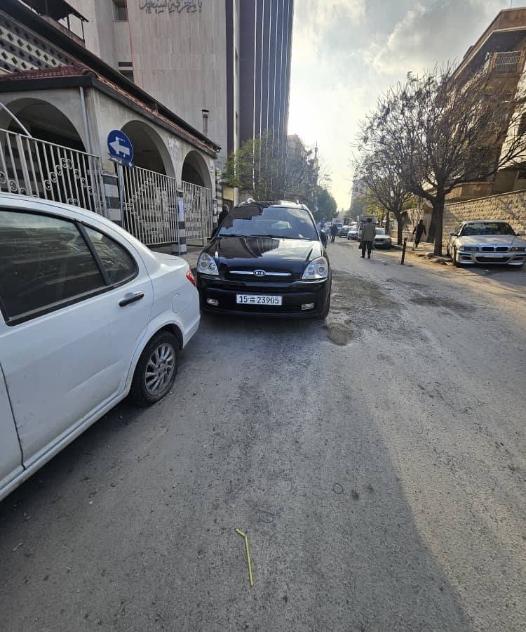 كيا كارينز 2007 - صورة 3