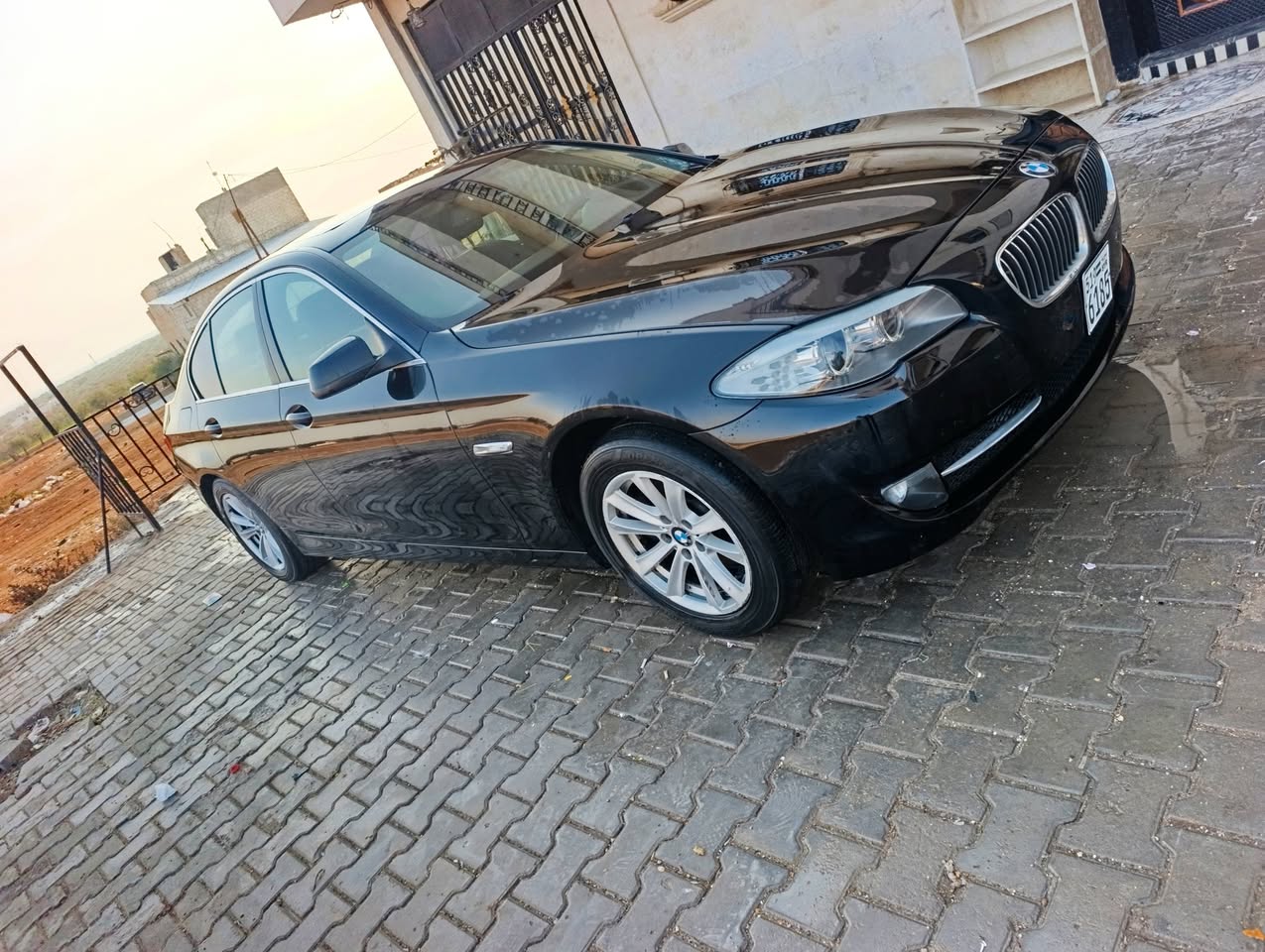 بي ام دبليو 520d 2011 - صورة 2