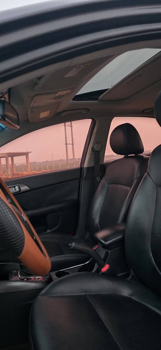 كيا فورتي 2011 - صورة 4