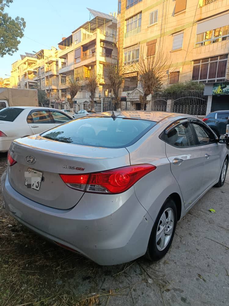 هونداي ألنترا 2012 - صورة 3