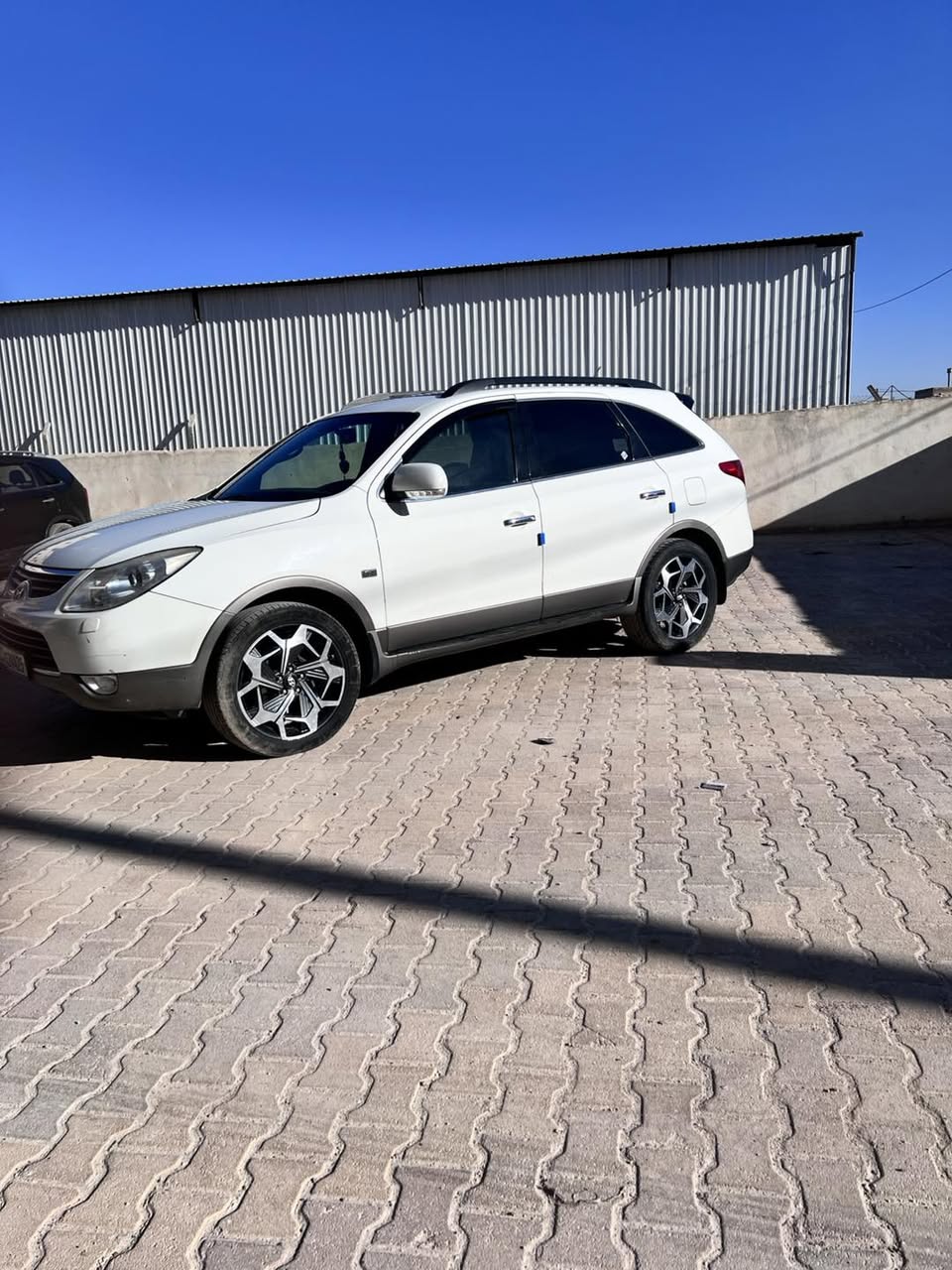 هيونداي كروز 2014 - صورة 1