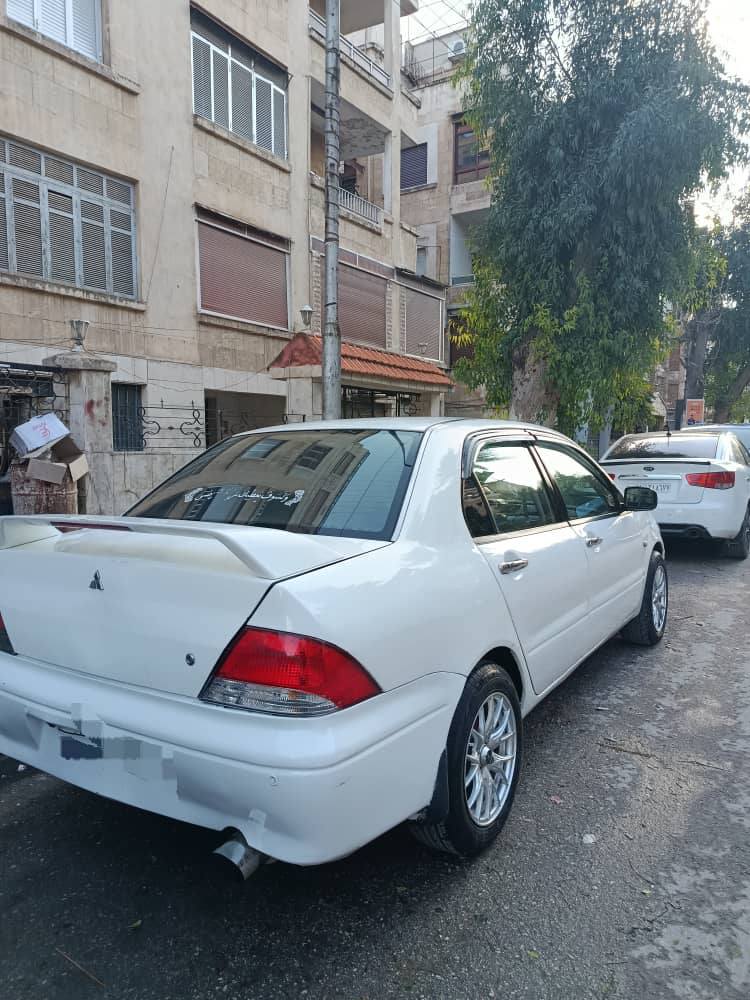 متسوبيشي لانسر 2002 - صورة 4