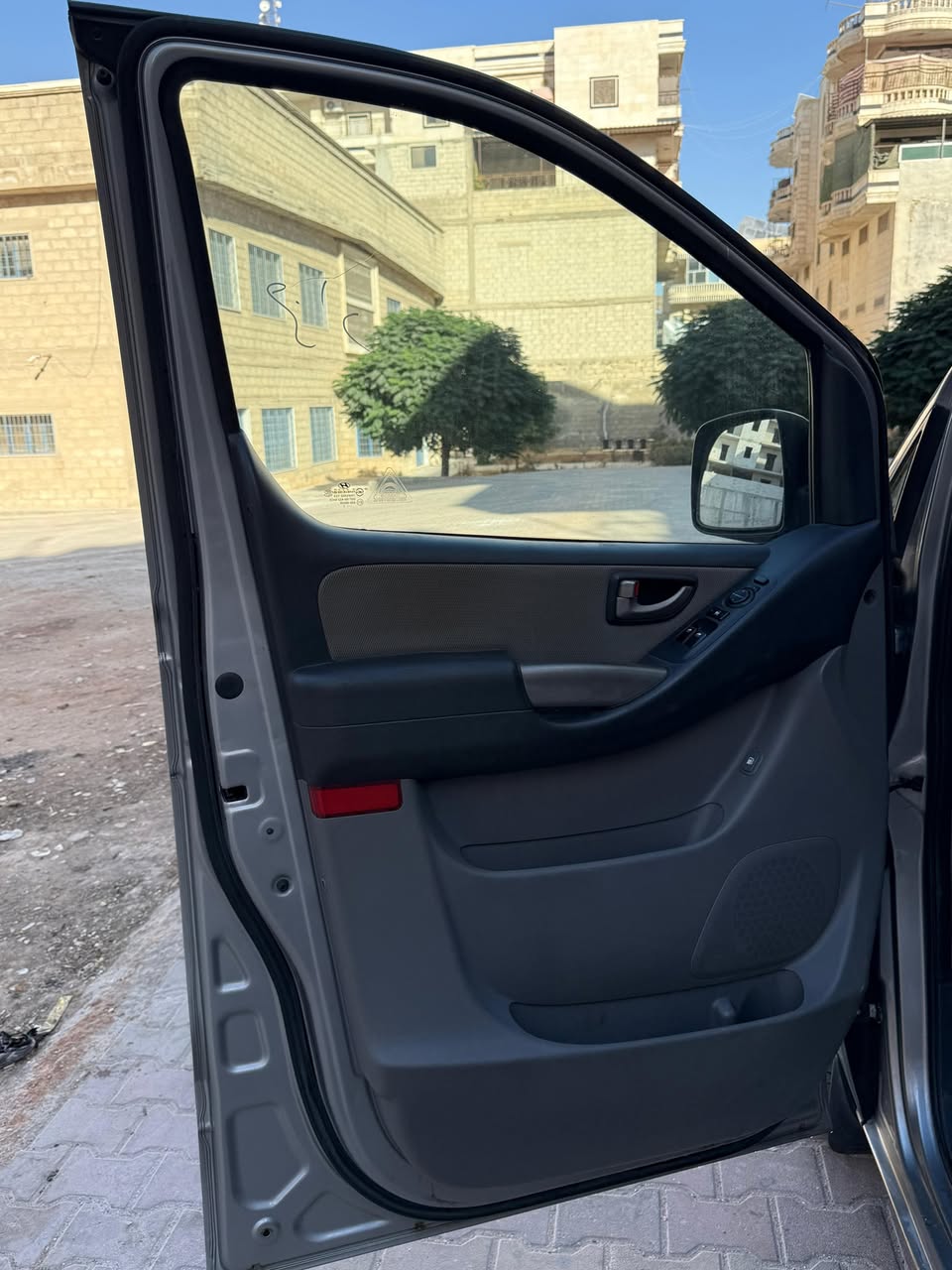 هيونداي اتش ون 2011 - صورة 2