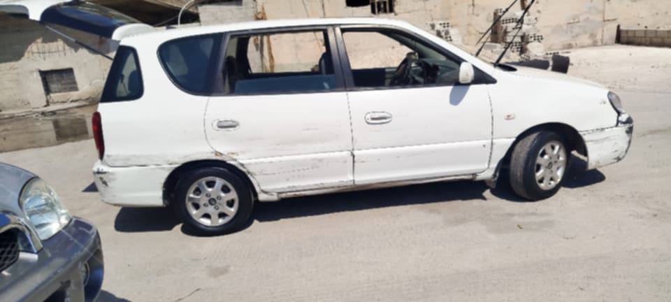 كيا كارينز 2002 - صورة 2