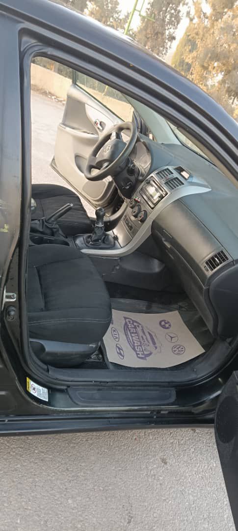 تويوتا كورلا 2012 - صورة 3