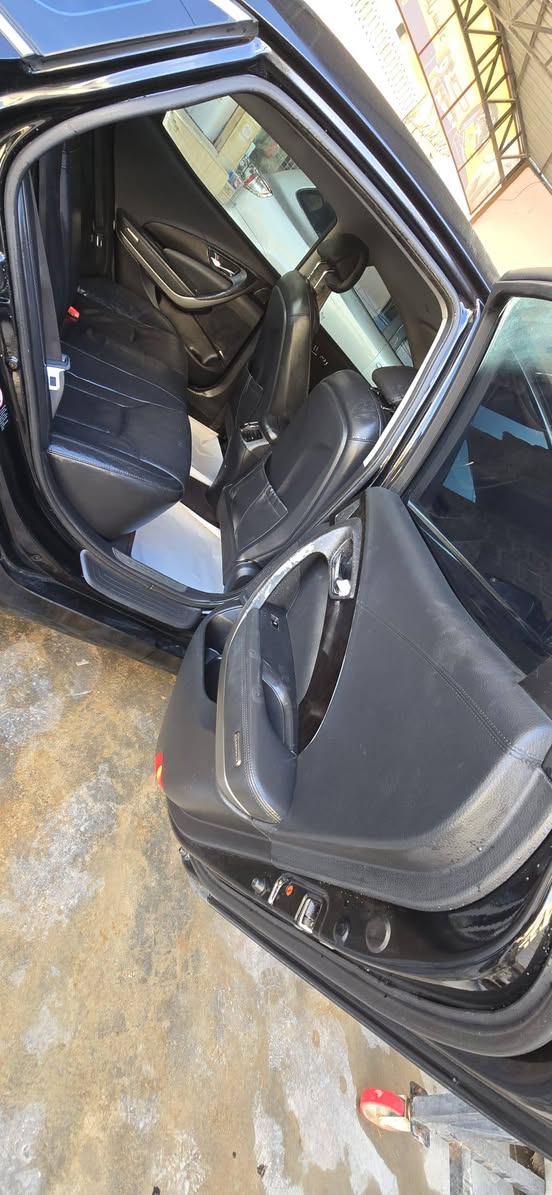 هيونداي ازيرا 2011 - صورة 4