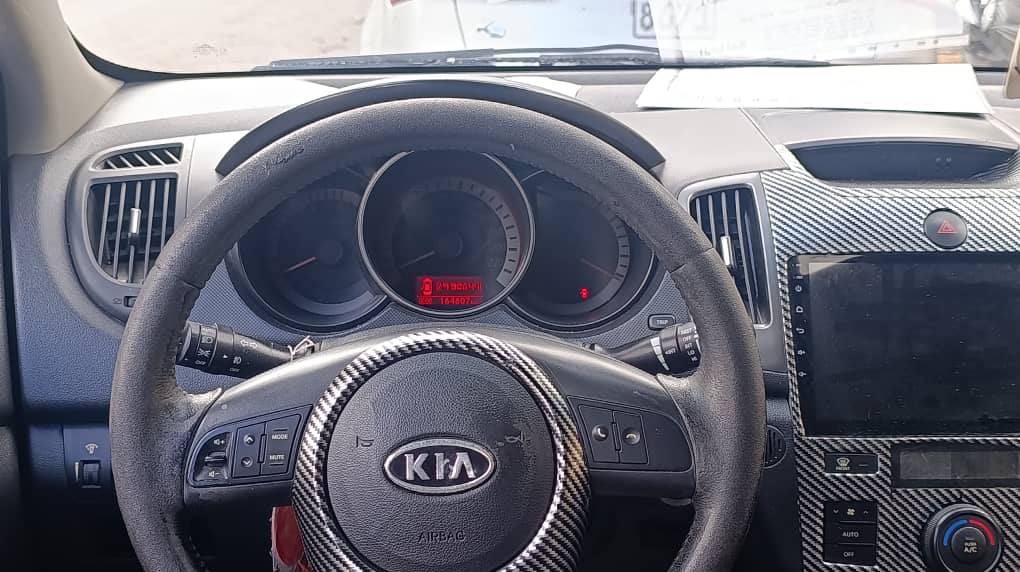 كيا فورتي 2009 - صورة 5