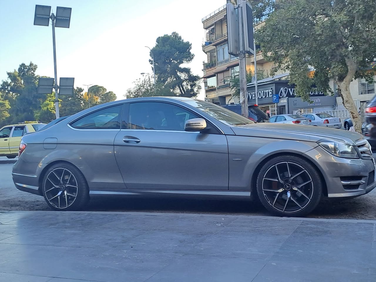 مرسيدس c250 2012 - صورة 1