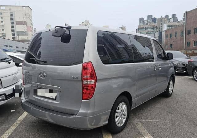 هيونداي ستاركس 2017 - صورة 2