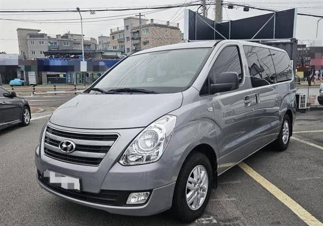 هيونداي ستاركس 2017 - صورة 3