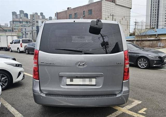 هيونداي ستاركس 2017 - صورة 5