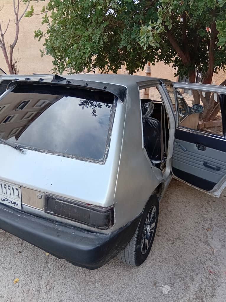 ميتسوبيشي كولت 1983 - صورة 3