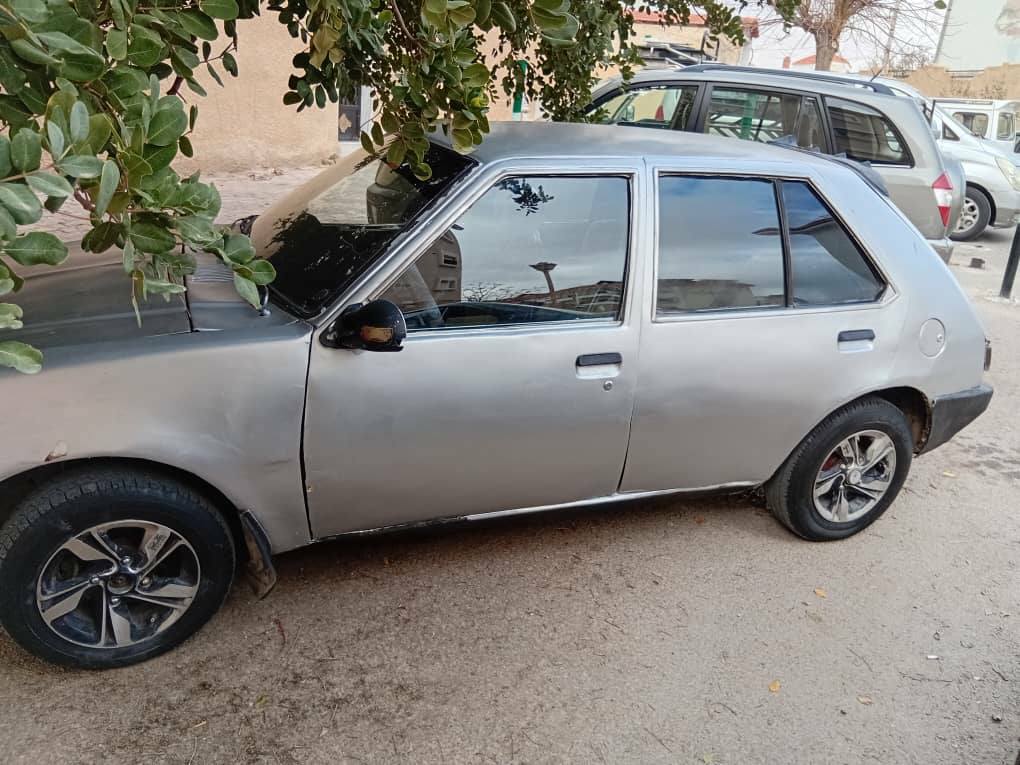 ميتسوبيشي كولت 1983 - صورة 5