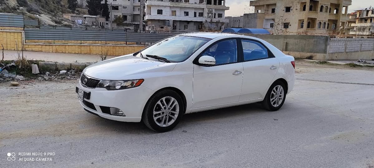 كيا فورتي 2011 - صورة 2