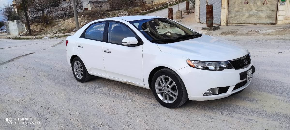 كيا فورتي 2011 - صورة 3