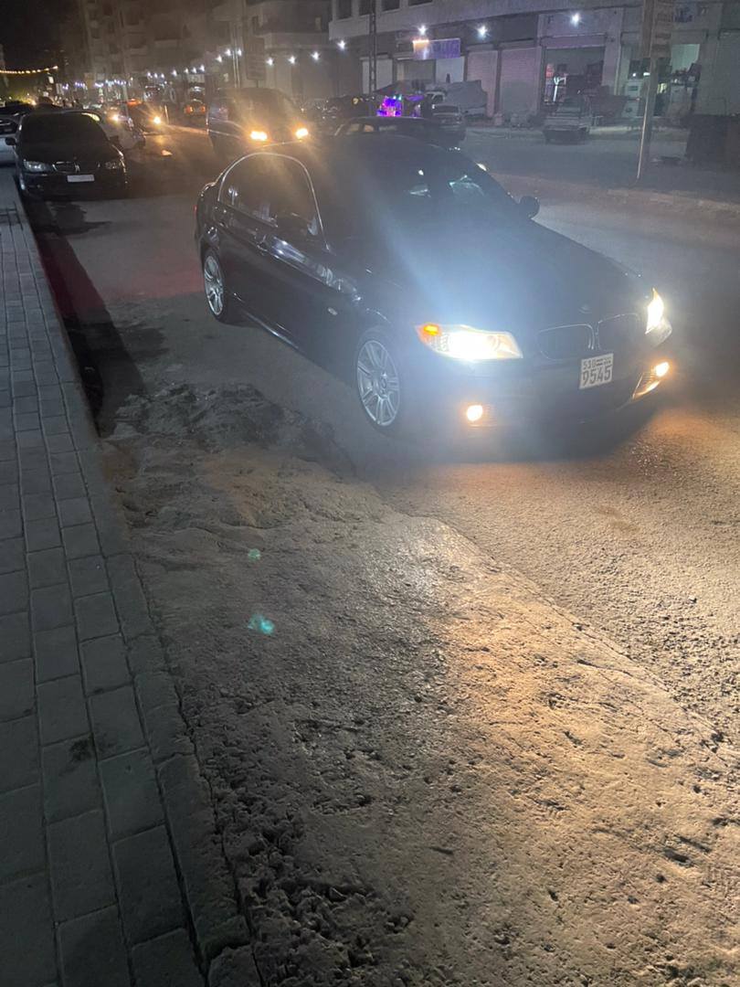 بي إم دبليو 323i 2025 - صورة 2