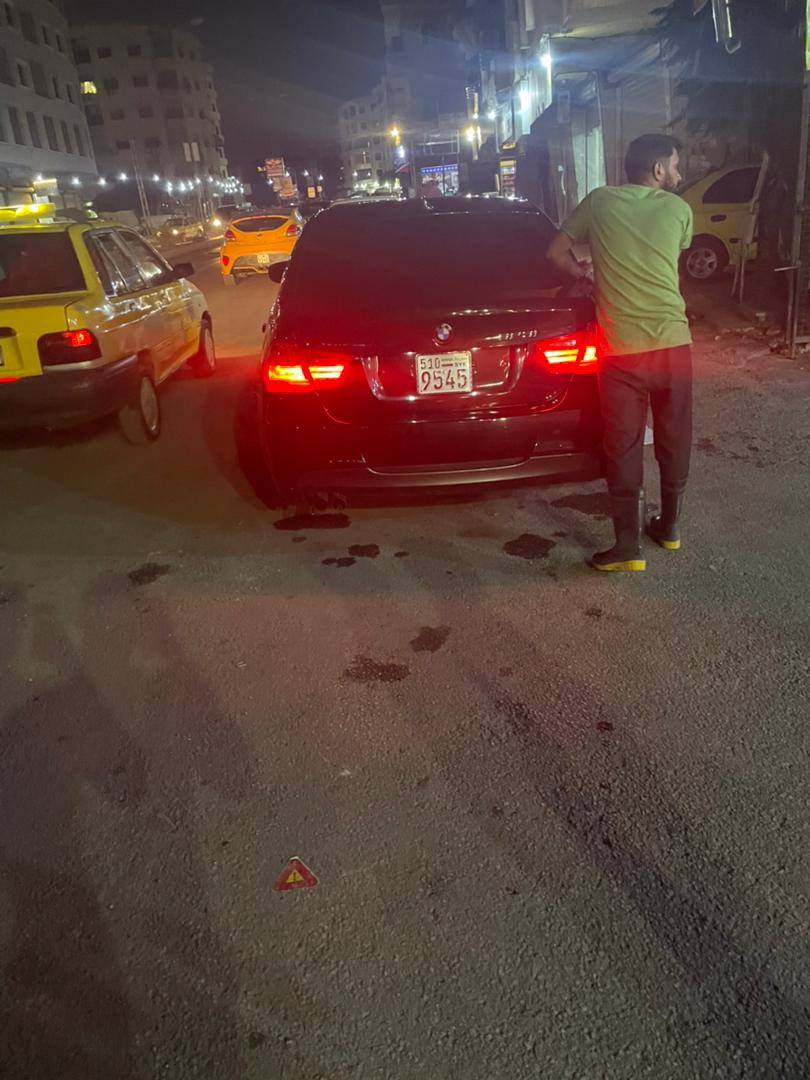 بي إم دبليو 323i 2025 - صورة 3