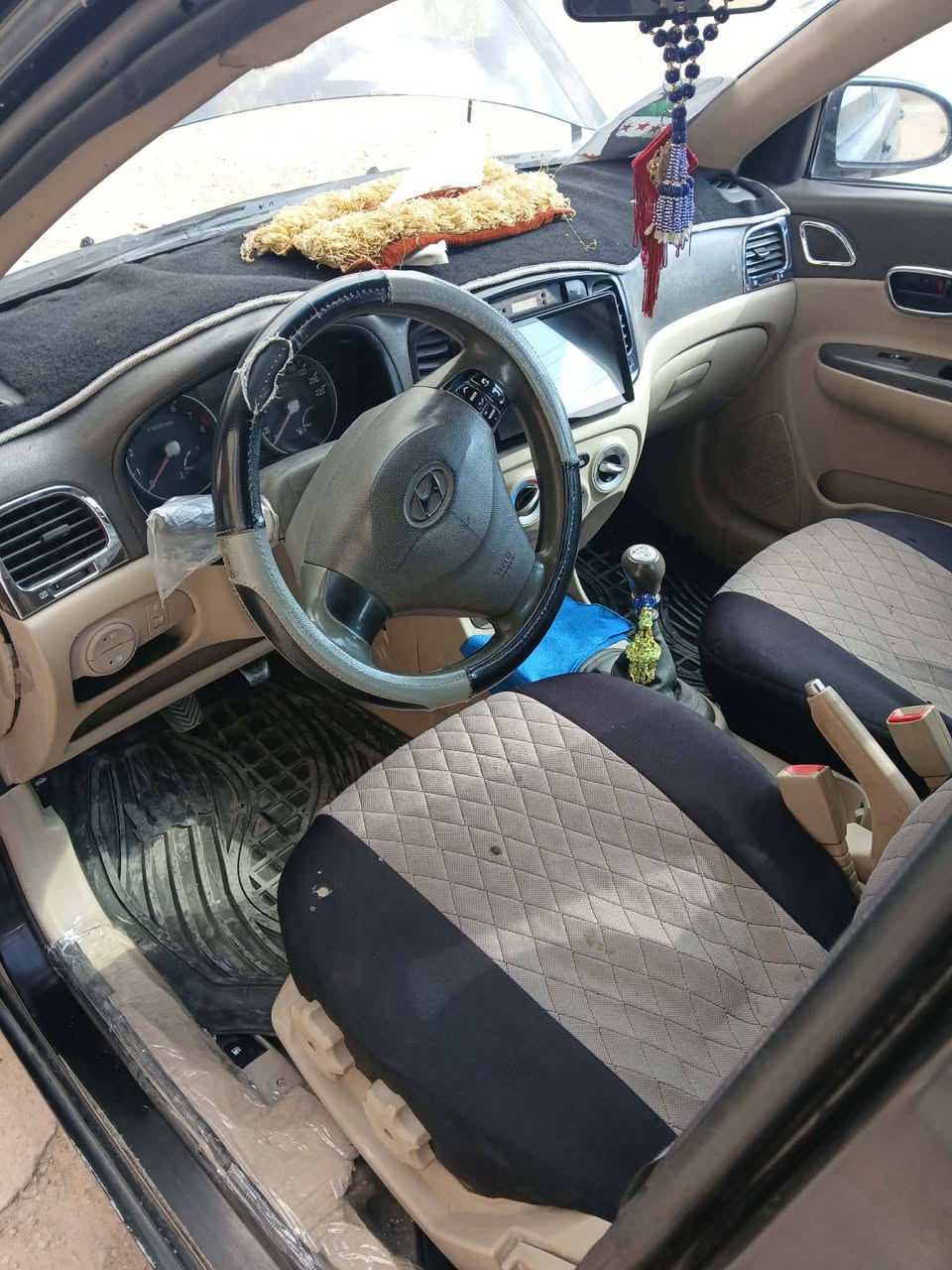 هيونداي فيرنا 2007 - صورة 5