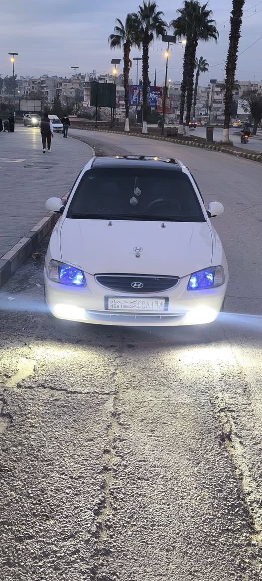 هيونداي فيرنا إكسنت هنديه 2003 - صورة 1