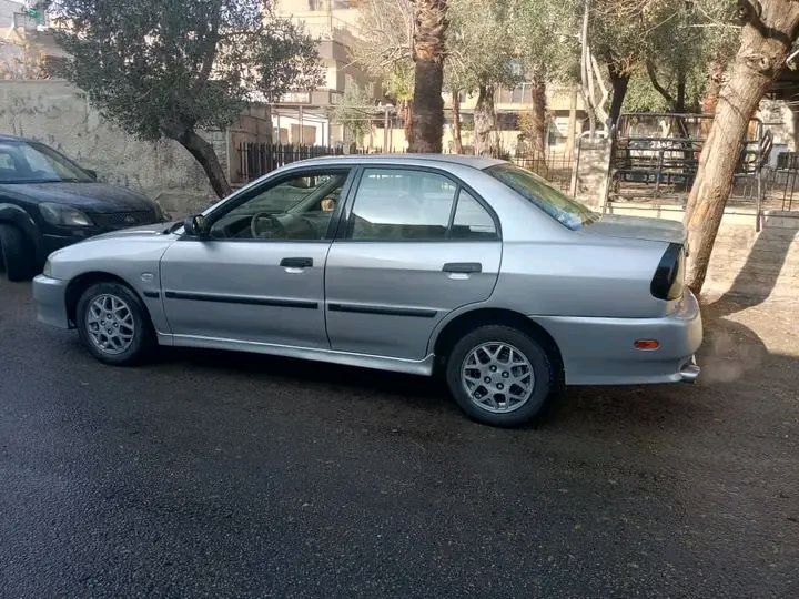 ميتسوبيشي لانسر 2005 - صورة 2